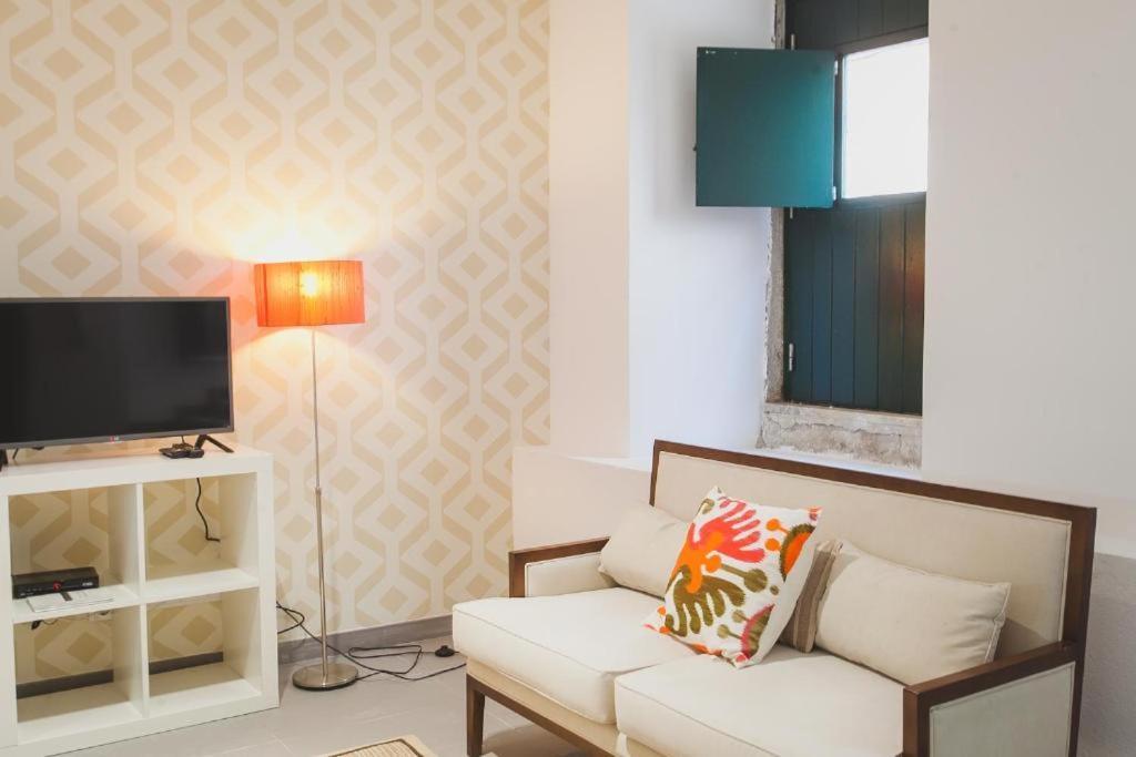 Loving Chiado Apartment Lisboa Ngoại thất bức ảnh